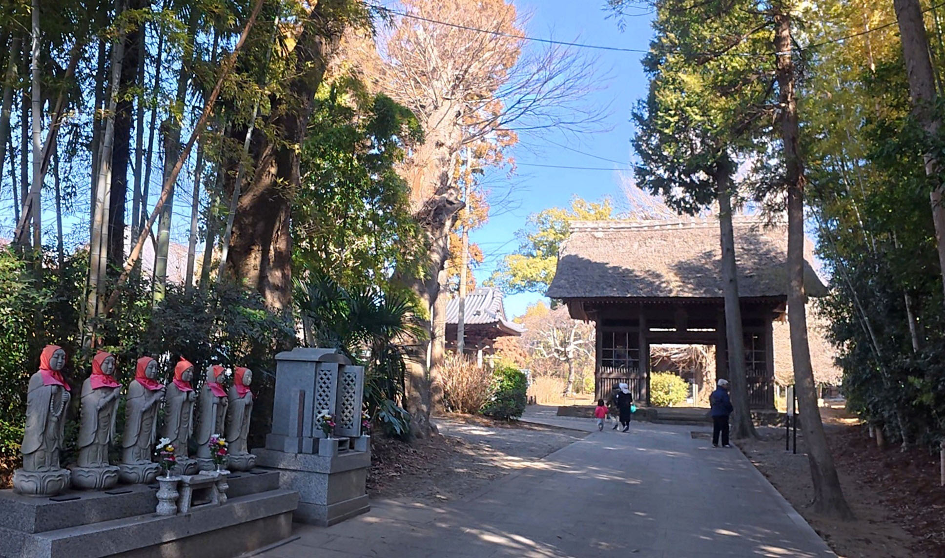 興隆山東漸寺山門